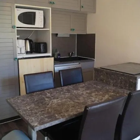 Studio 4 Personnes Studio Renove Avec Terrasse, Super Sauze. * Enchastrayes